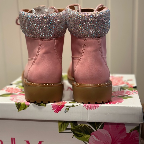 Bella Marie Statement Boots - Picture 9 of 10